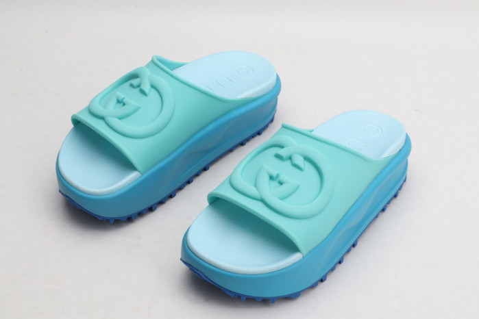 G*u*i* sandal103