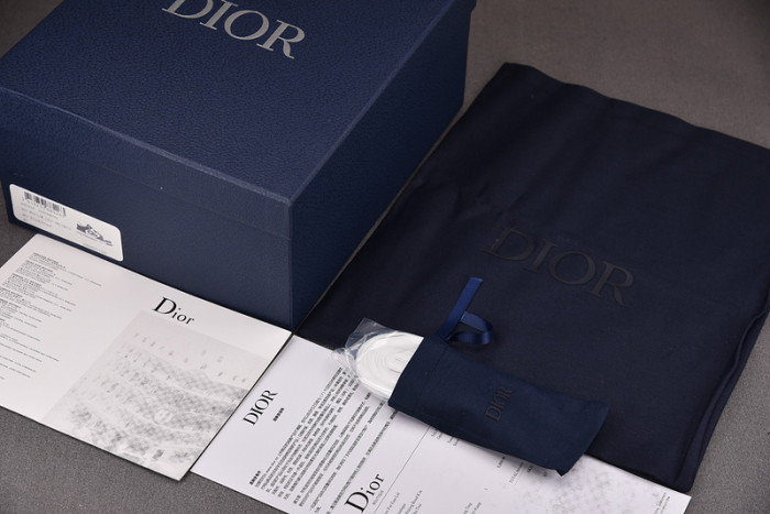 DIO* SNEAKERS B27 T0000-025