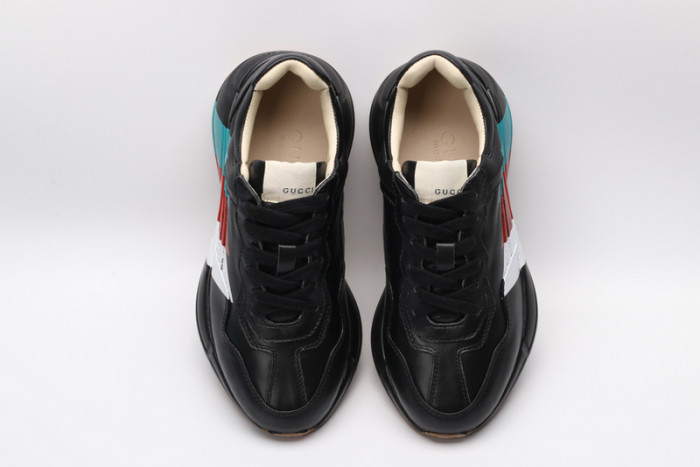 G*u*i* trainer sneaker17