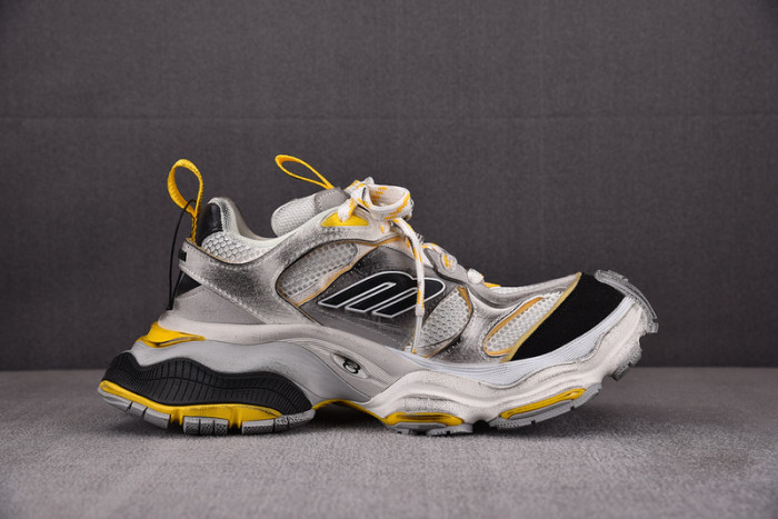 SNEAKER CARGO