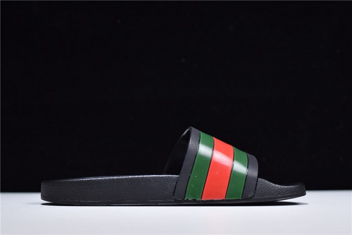 G*u*i* sandal1