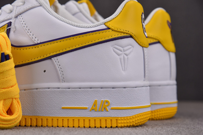 Kobe Bryant x Nike Air Force 1 Low  FZ1151-101