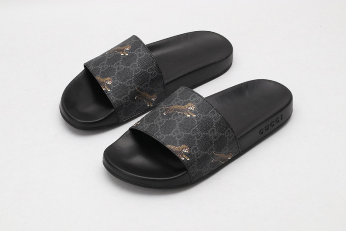 G*u*i* sandal52