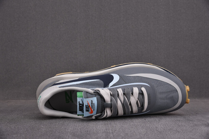NIKE LD WAFFLE SACAI CLOT KISS OF DEATH 2 COOL GREY DH3114-001
