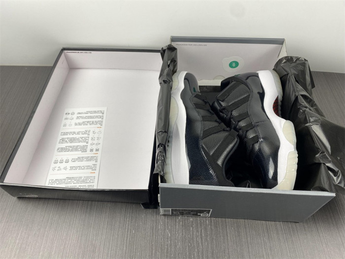 AIR JORDAN 11 LOW "72-10" EXPECT AV2187-001