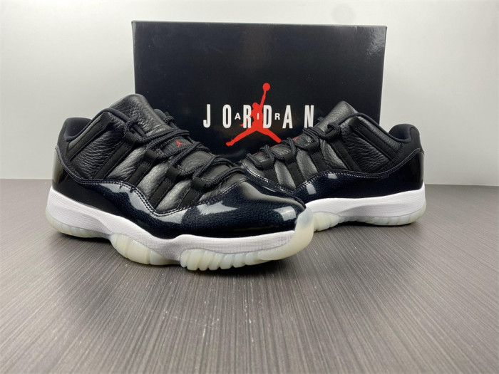 AIR JORDAN 11 LOW "72-10" EXPECT AV2187-001