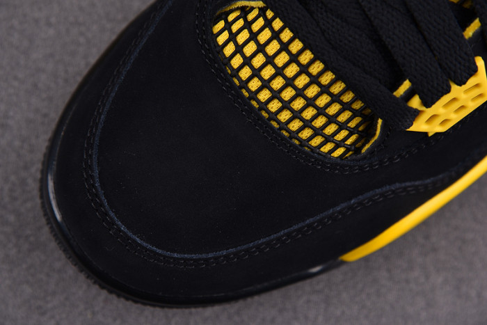 Air Jordan 4 Retro Thunder (2023)  DH6927-017