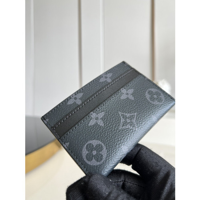 L&V WALLET8